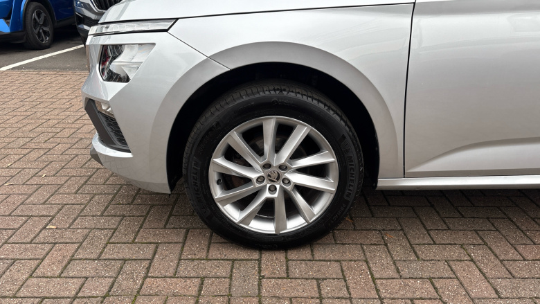 Skoda Kamiq 1.5 TSI SE 5dr DSG Petrol Hatchback